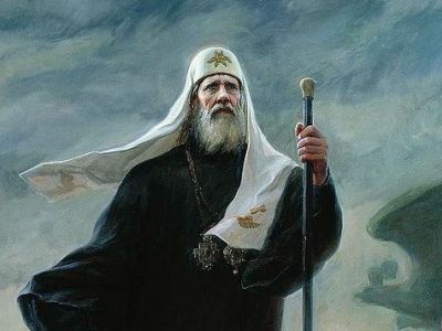 天主教花地瑪聖母第三預言，是指向羅馬教宗？
還是俄羅斯牧首聖吉洪？